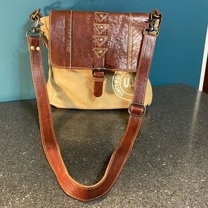 Myra Messenger Bag